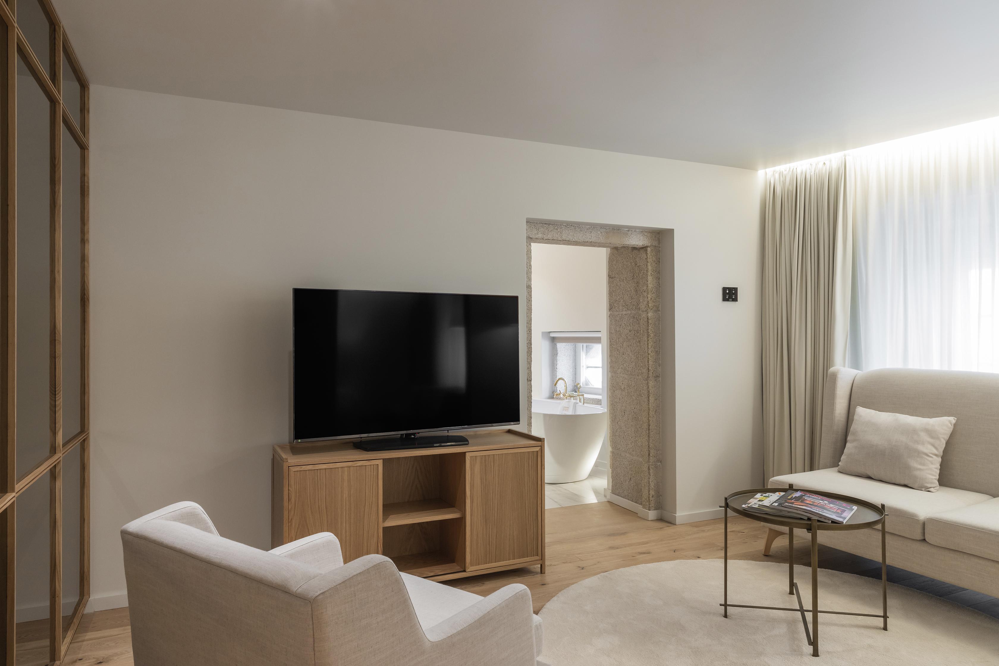 Casa Da Companhia, Vignette Collection By Ihg Hotel Porto Exterior photo A room at the hotel