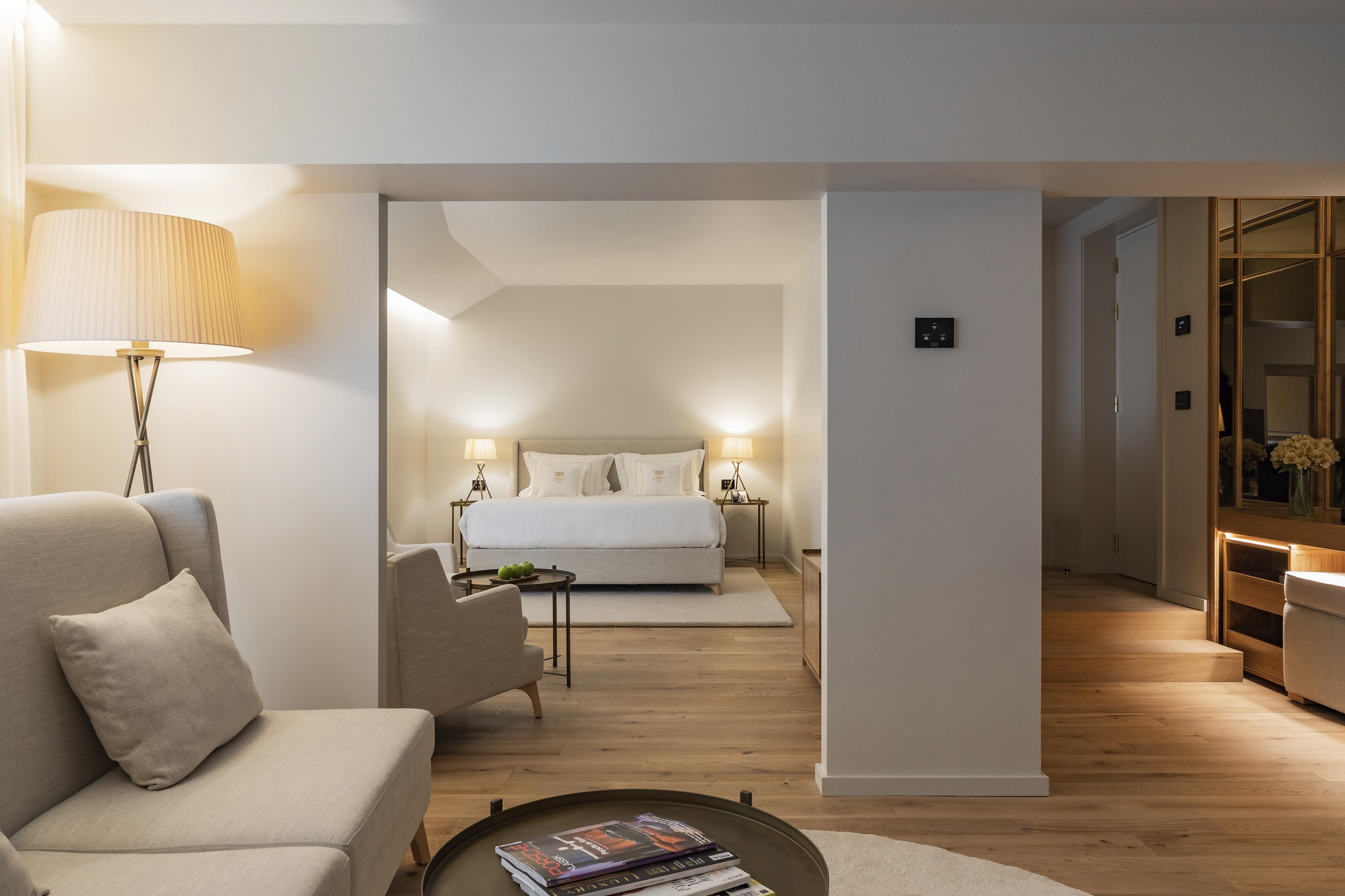 Casa Da Companhia, Vignette Collection By Ihg Hotel Porto Exterior photo A suite at the hotel