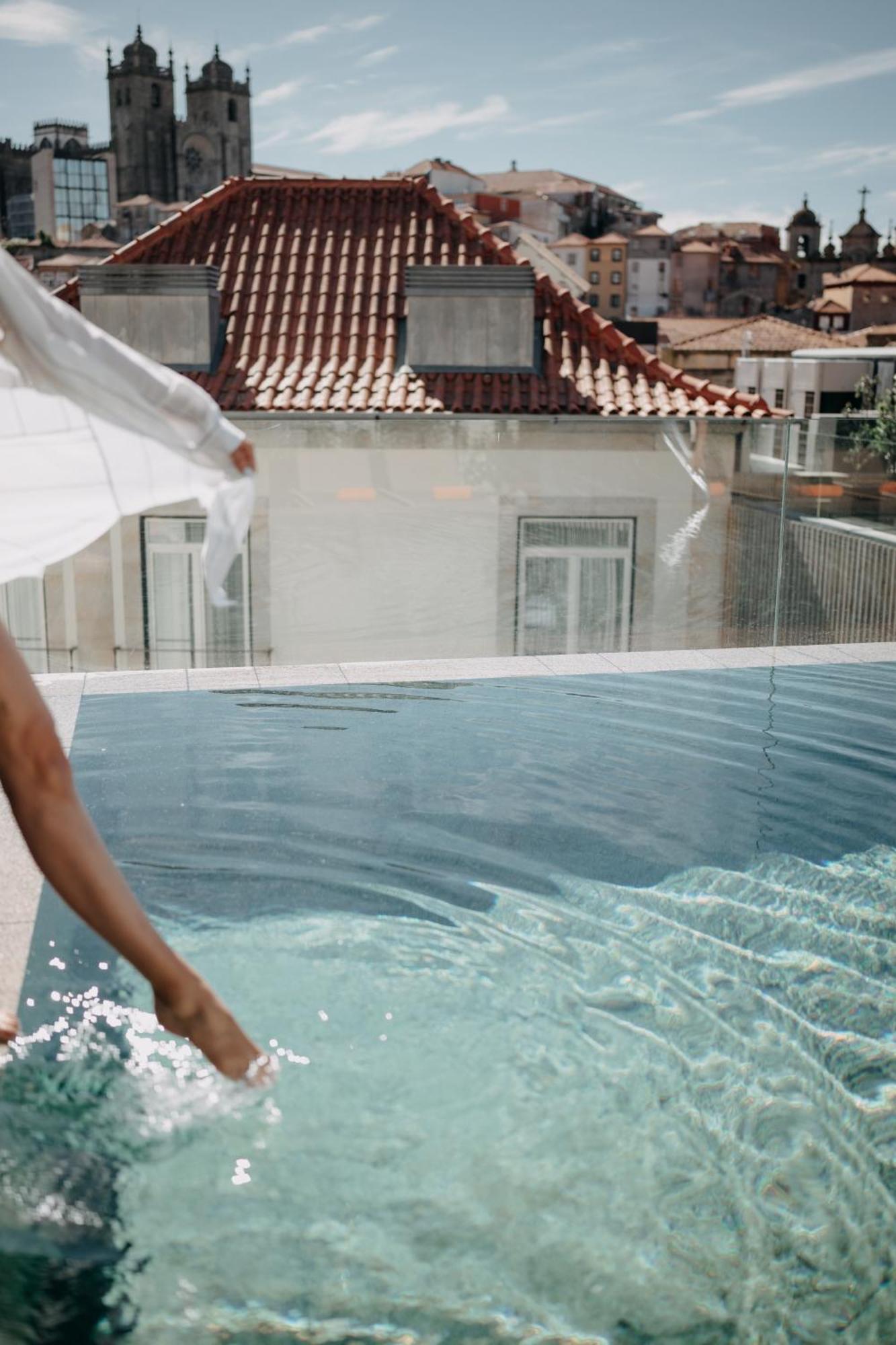 Casa Da Companhia, Vignette Collection By Ihg Hotel Porto Exterior photo The pool at the hotel