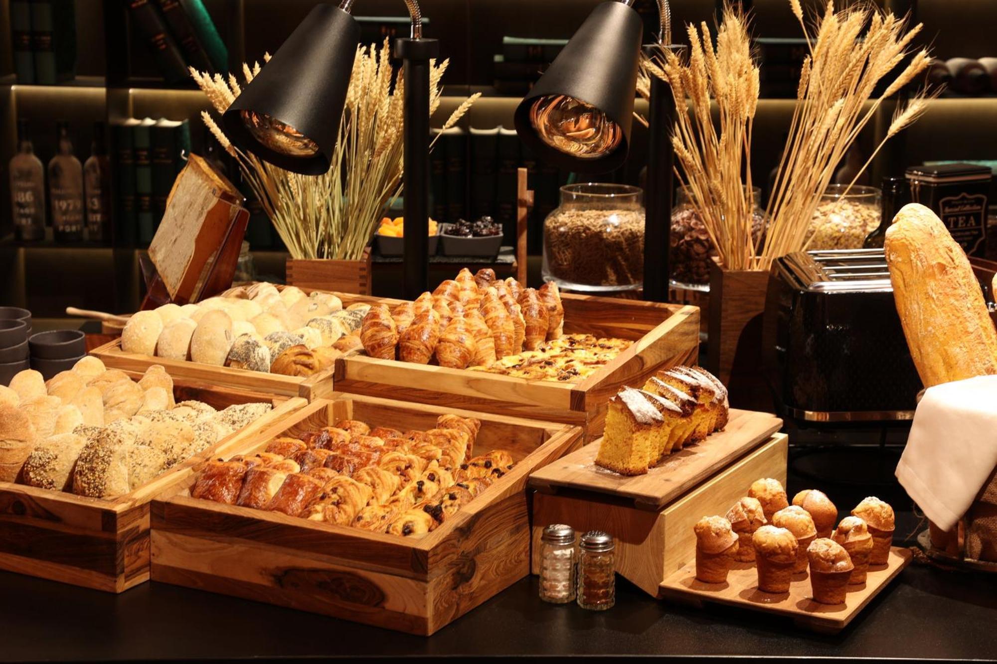 Casa Da Companhia, Vignette Collection By Ihg Hotel Porto Exterior photo A bread station